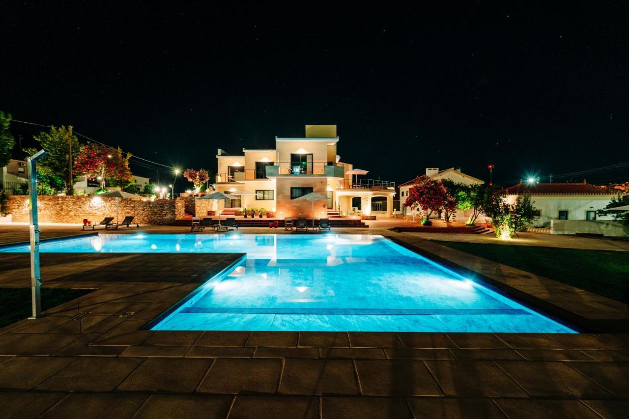 Villa Dos R'S Avis Exterior photo
